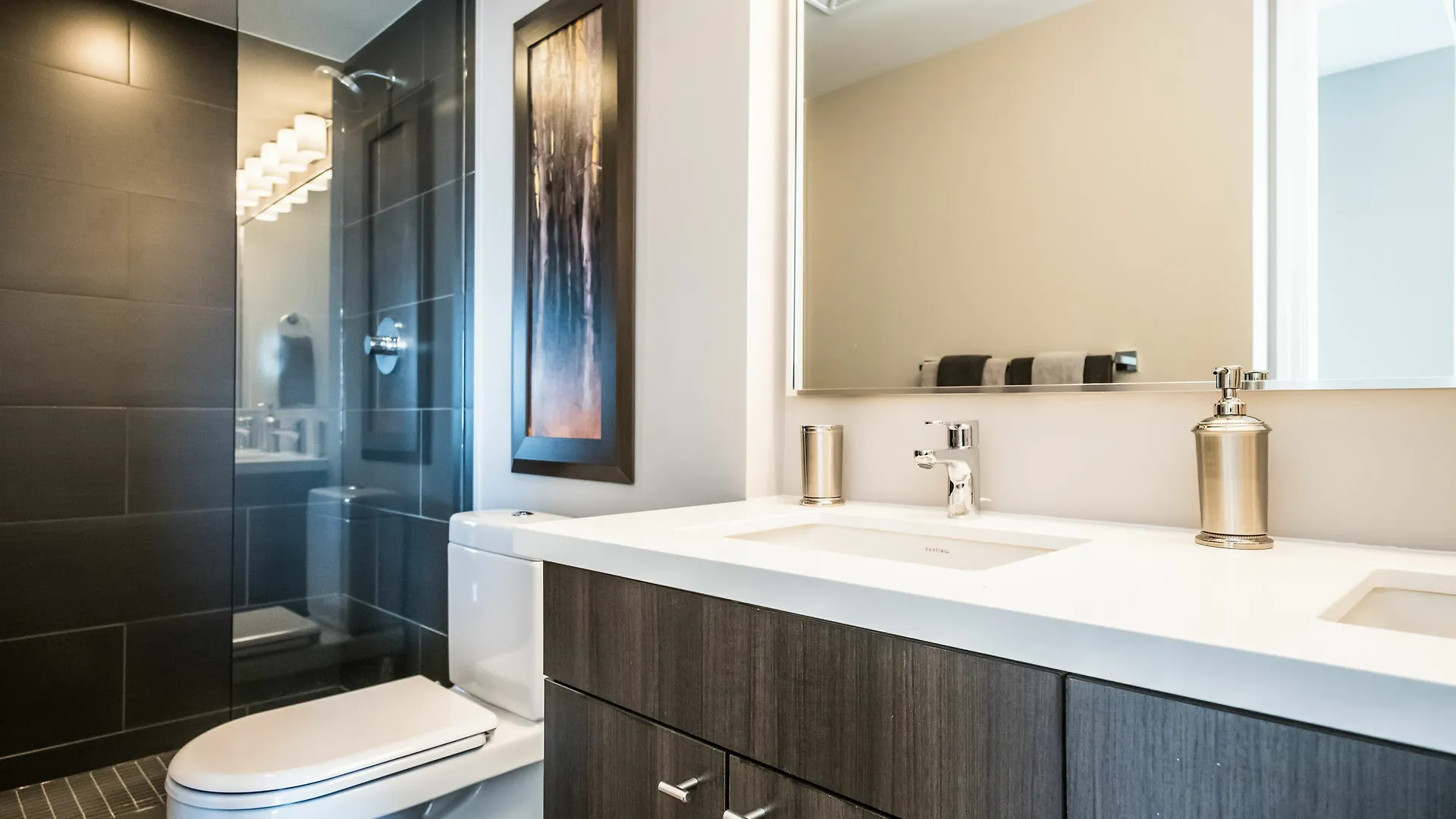 酒店 Quickstay - Premium 2Bdrm In Yorkville 多伦多